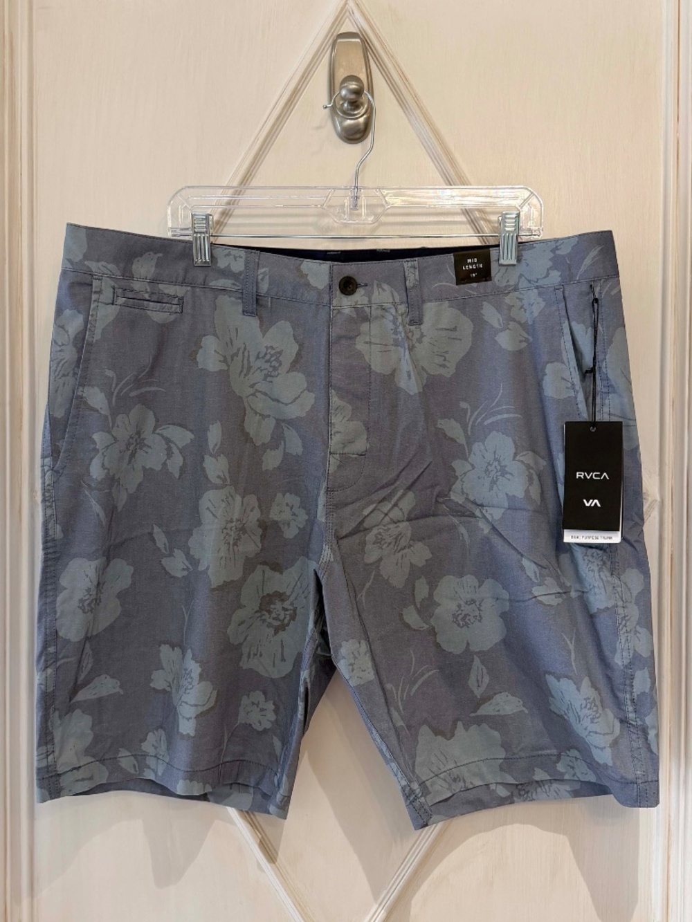 RVCA Floral Control Hybrid II Trunks